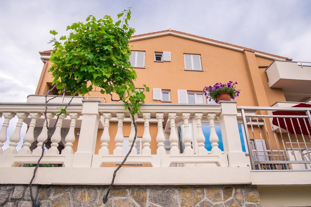 Apartments Vall Крк Экстерьер фото
